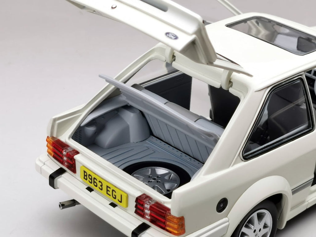 Greenlight Sunstar 1/18 Ford Escort RS Turbo 1984 Noir - Modèle Réduit