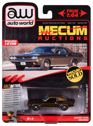 Auto World AWSP160 1:64 Mecum 1971 Dodge Challenger R/T (Dark Gold Metallic w/Gold Vinyl Roof) B7