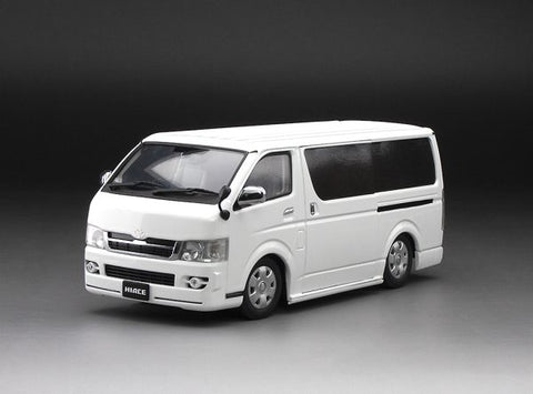 Sunstar 1:24 51011 Toyota H200 HiAce Van SuperGL – White