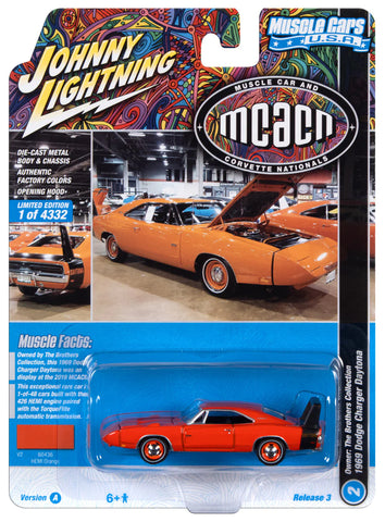 AUTO WORLD Johnny Lightning Muscle Cars JLSP288A 1:64 1969 Dodge Charger Daytona (MCACN) (Hemi Orange w/Black Rear Stripe) B7/A4