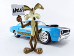 Jada 1/24 Scale Looney Tunes Wile E. Coyote Figure & 1970 Plymouth Road Runner