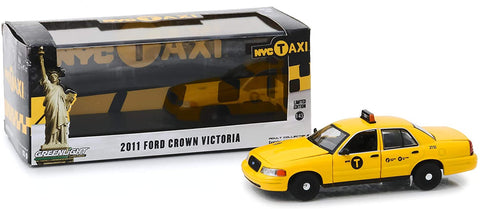 New York Taxi 2011 Ford Crown Victoria 1:43 Scale diecast model opening features